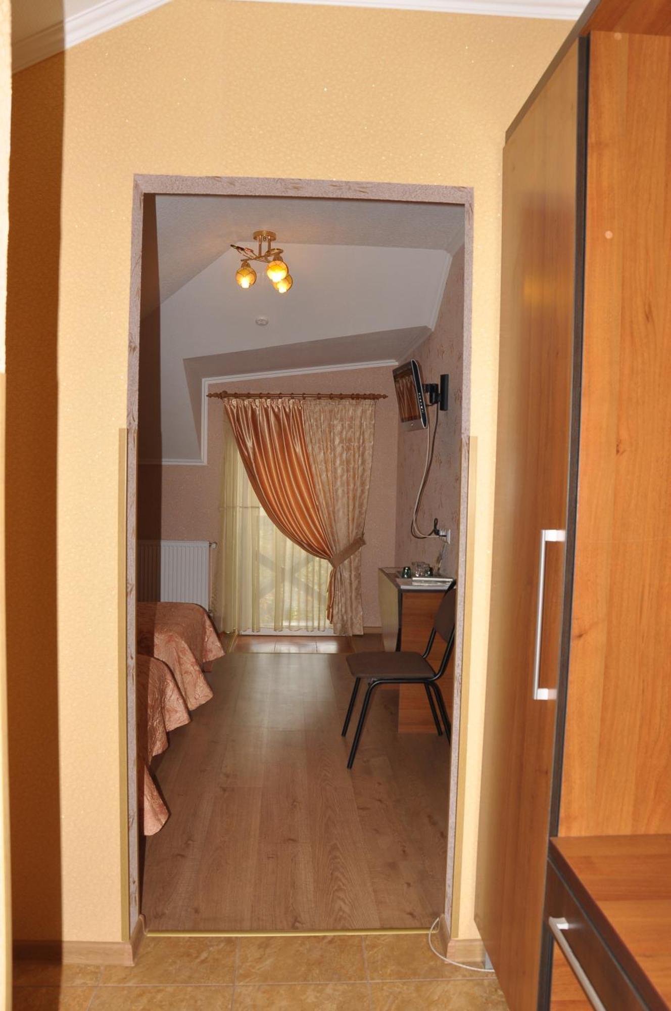 Focus Hotel Khust Rum bild